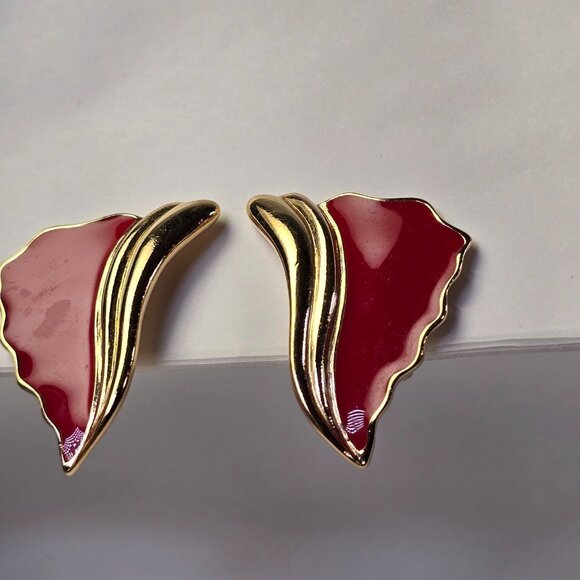 Vintage Trifari Earrings Clip On Red Gold Tone Wings 80s Glam Fashion Retro - Picture 3 of 13